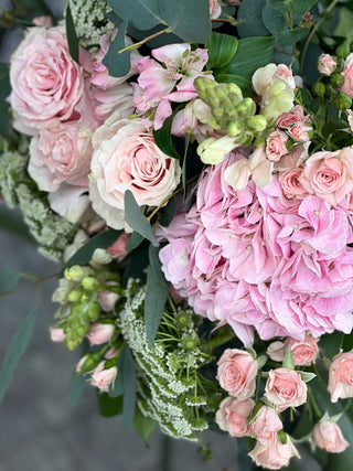 Pretty in Pink - Bouquet, side view