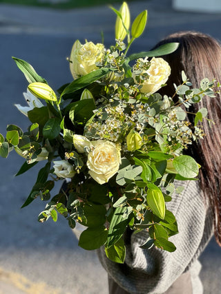 Cream Roses & Lilies, Overview