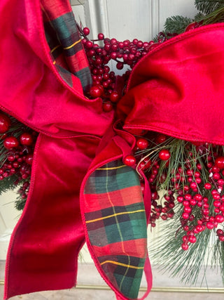 Extra Large Red Berry and Nobilis Wreath – 90cm – FRESH Christmas Wreath