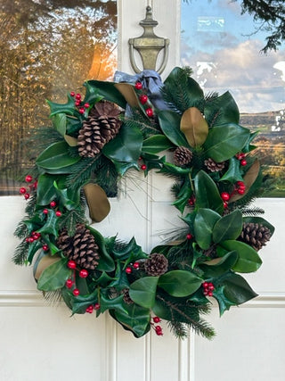 Classic Magnolia Leaf & Berry 66cm Wreath- Everlasting
