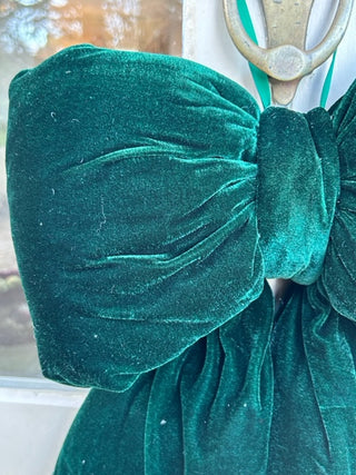Luxurious Deep Green Velvet Bow 48cm- A Wreath Alternative